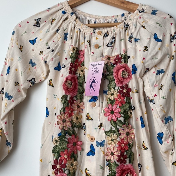 New Shirt Butterflies and Flowers S\M - Picture 2 of 4